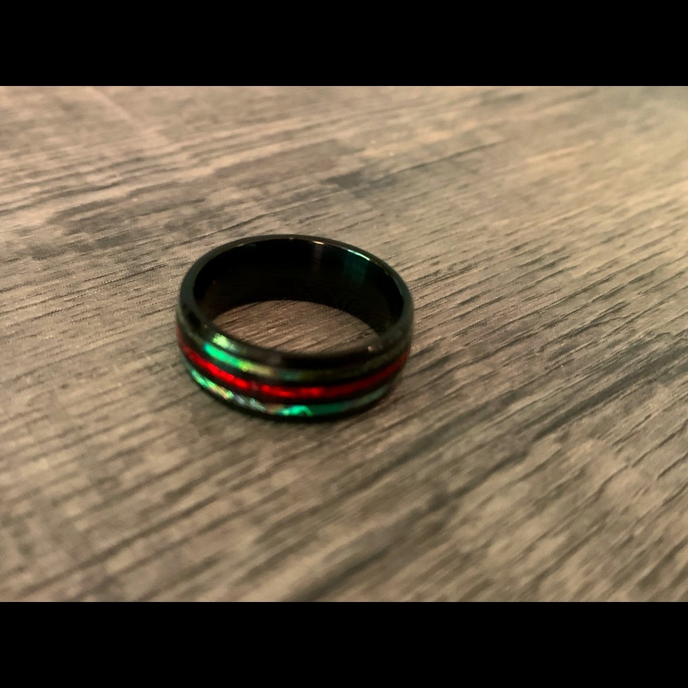 Ring - Picture 2 of 5